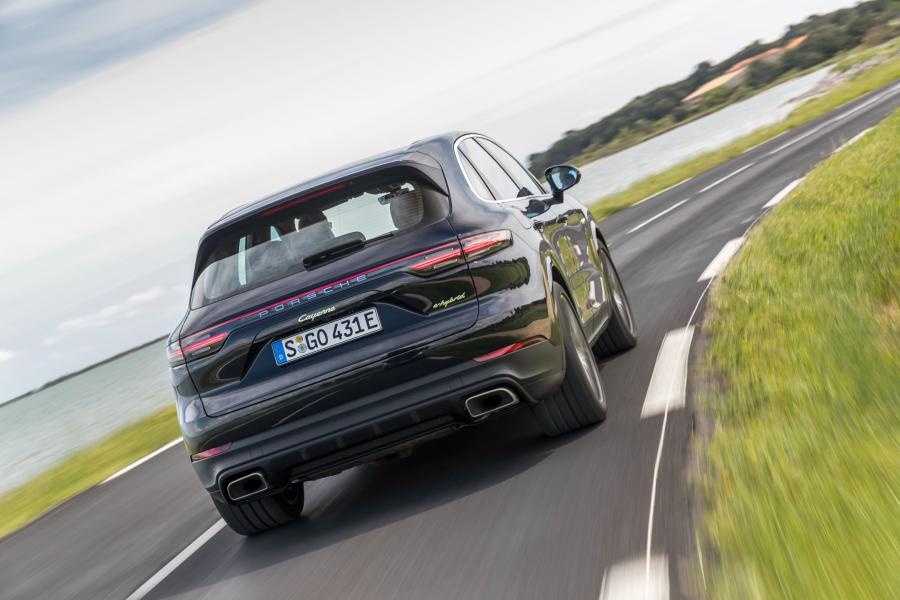  Porsche Cayenne E-Hybrid (PO536) 2018 года  (WW) (фото 4 из 85)